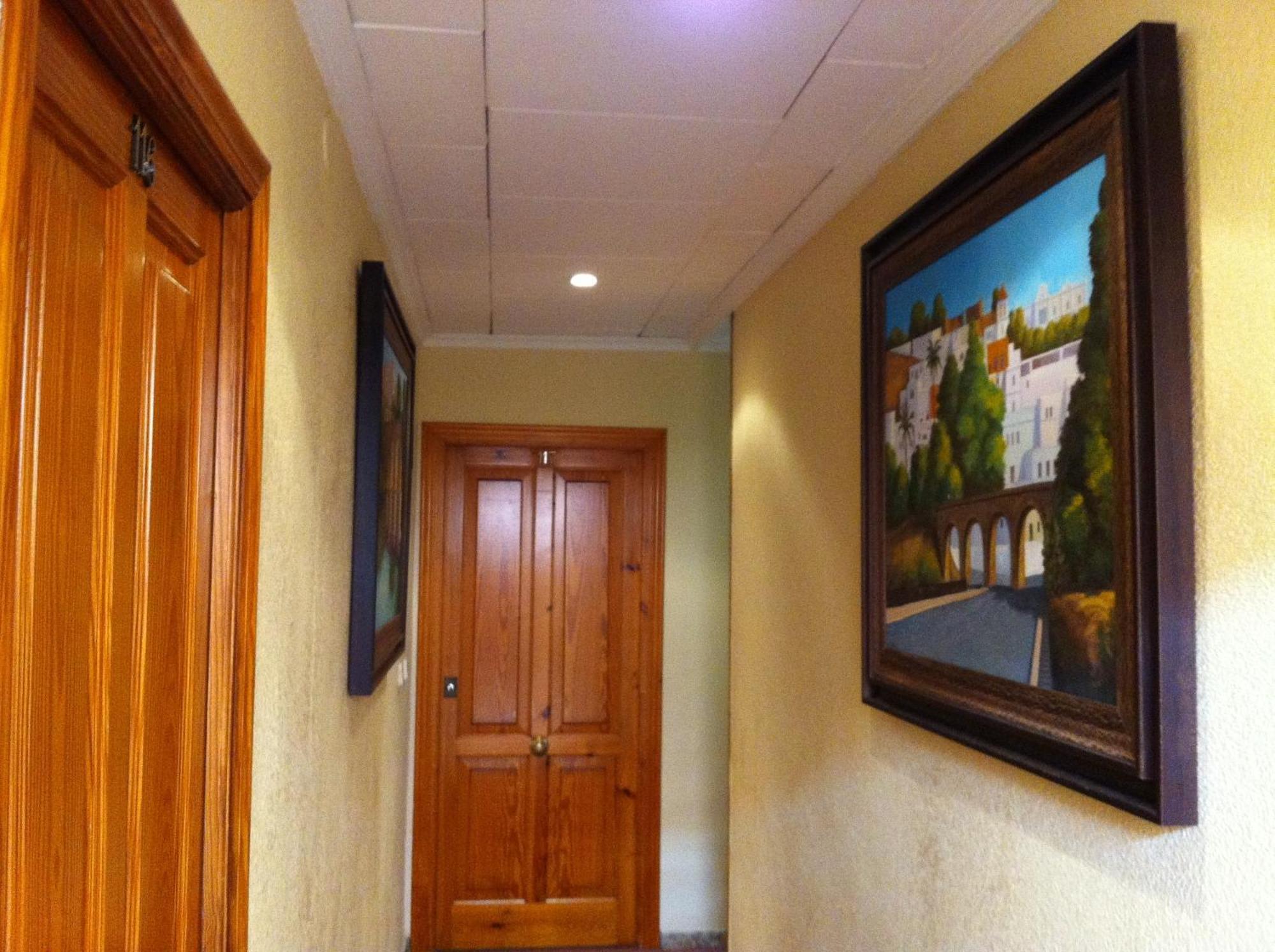 Hotel Sandra Alcalá de Guadaira Zewnętrze zdjęcie