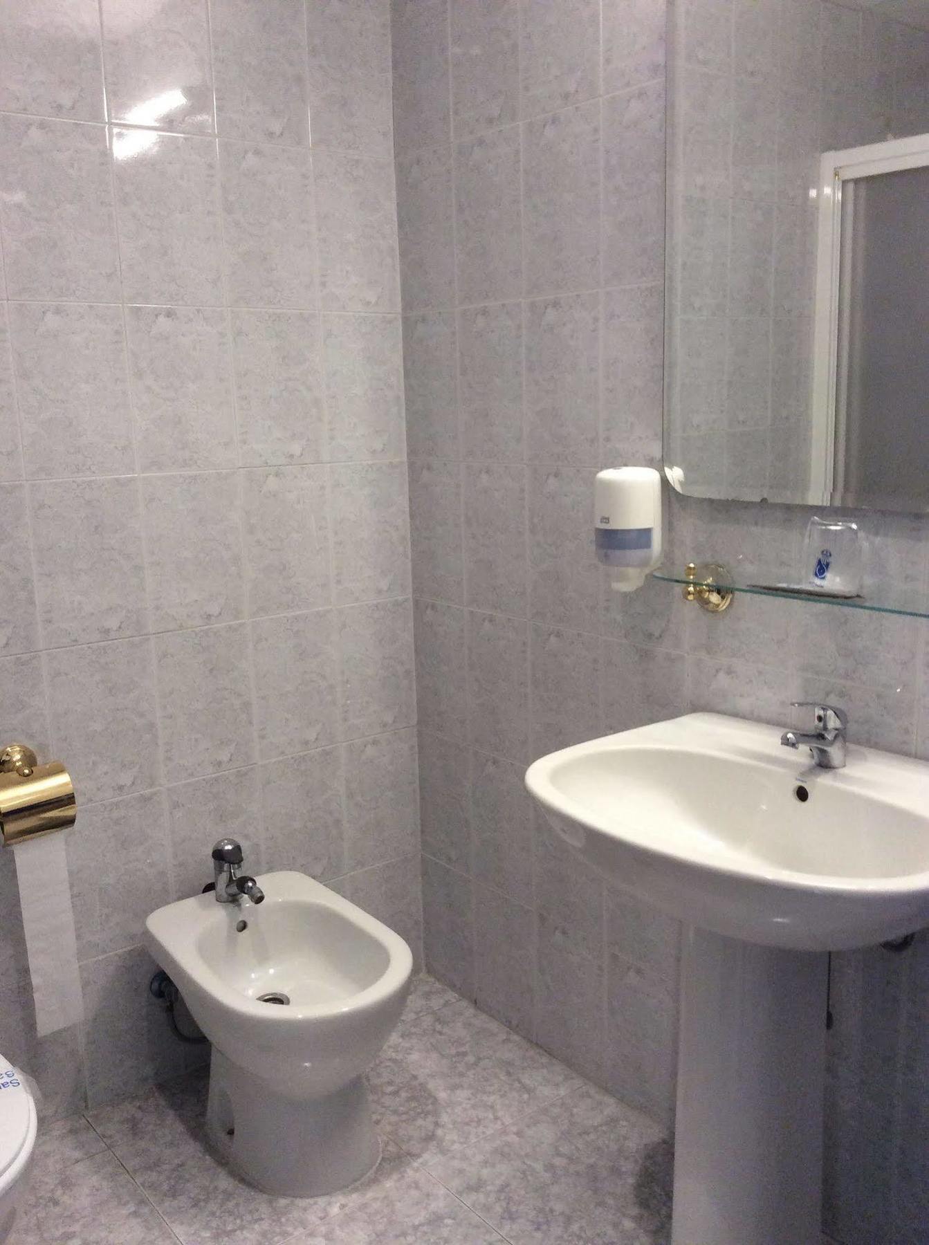 Hotel Sandra Alcalá de Guadaira Zewnętrze zdjęcie